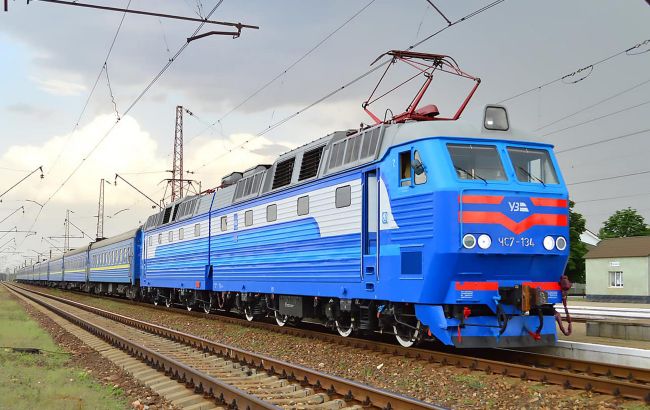 potyag_poyizd_facebook_com_ukrzaliznytsia_photos__2fa225f45d13e52c240b92bb504e55d2_650x410.jpg