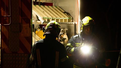 dsns_pozhezha_naslidki_obstril_kiyiv_photo__kyrylo_chubotin_ukrinform_nurphoto_gettyimages_2247852892__1__d1dafeb8f561261571a9ace074715627_480x270