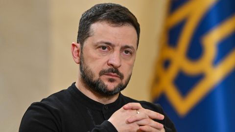 portret__gettyimages_2200532086_e8790d81cbc9a90cc81da717a733c682_480x270