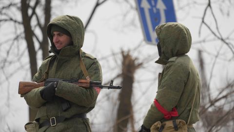 viyskovi_mariupol_gettyimages_1239530569_52b85aab189a3d18ef3435a03320d45b_480x270